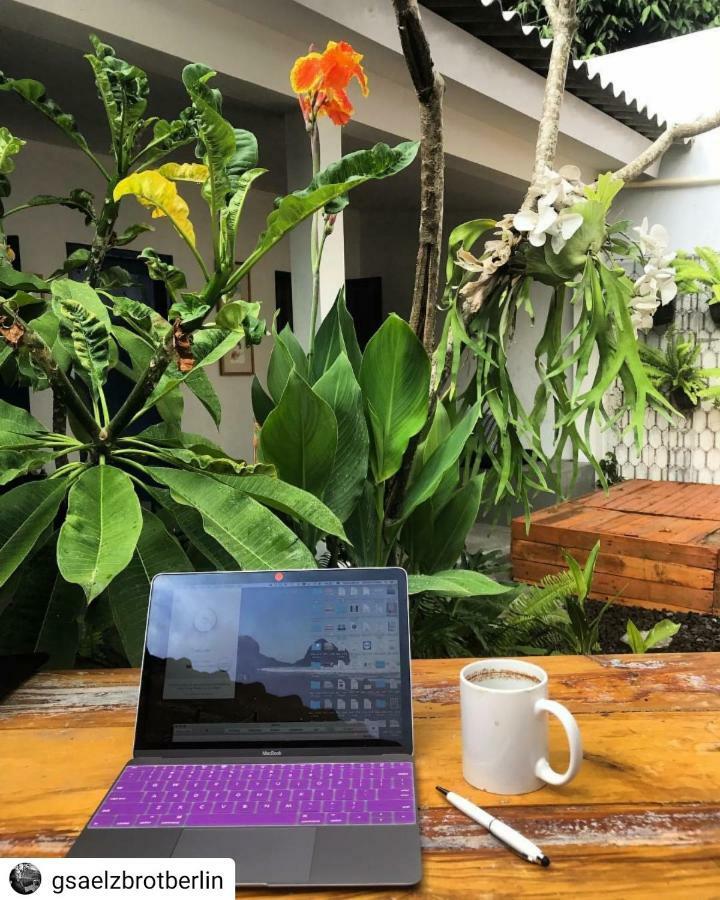 Hostel Pondok Sare Jogyakarta Zewnętrze zdjęcie